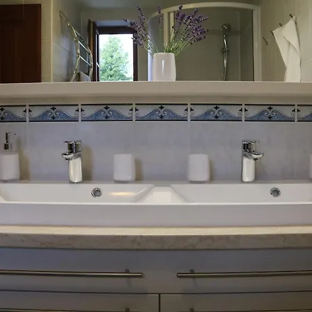 Domček V Záhrade Сasa de vacaciones *