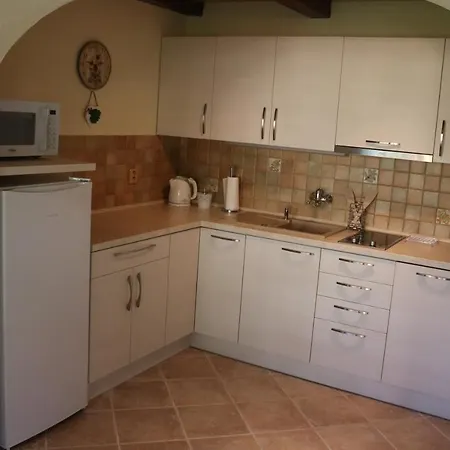 Domcek V Zahrade Дом отдыха *